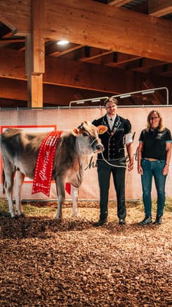 Übergabe Lebendpreis Glarissia der GLKB.
