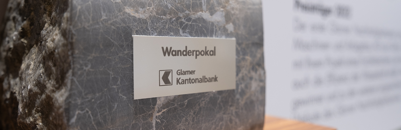 Wanderpokal Glarner Nachhaltigkeitspreis der Glarner Kantonalbank